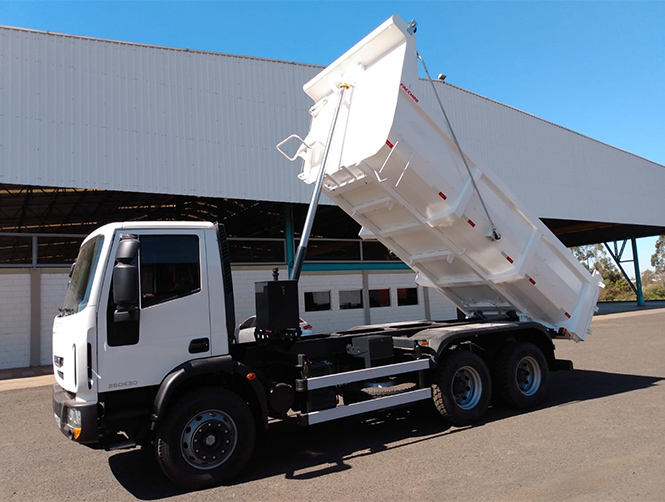  Caminhões Basculantes 