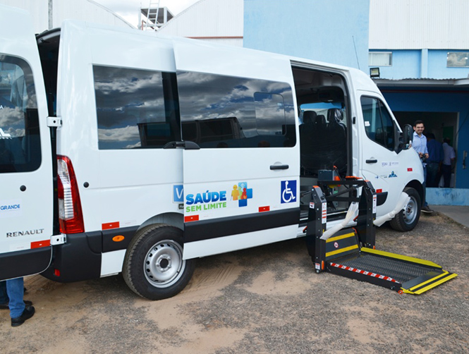  Vans para o transporte de pessoas com deficiência 